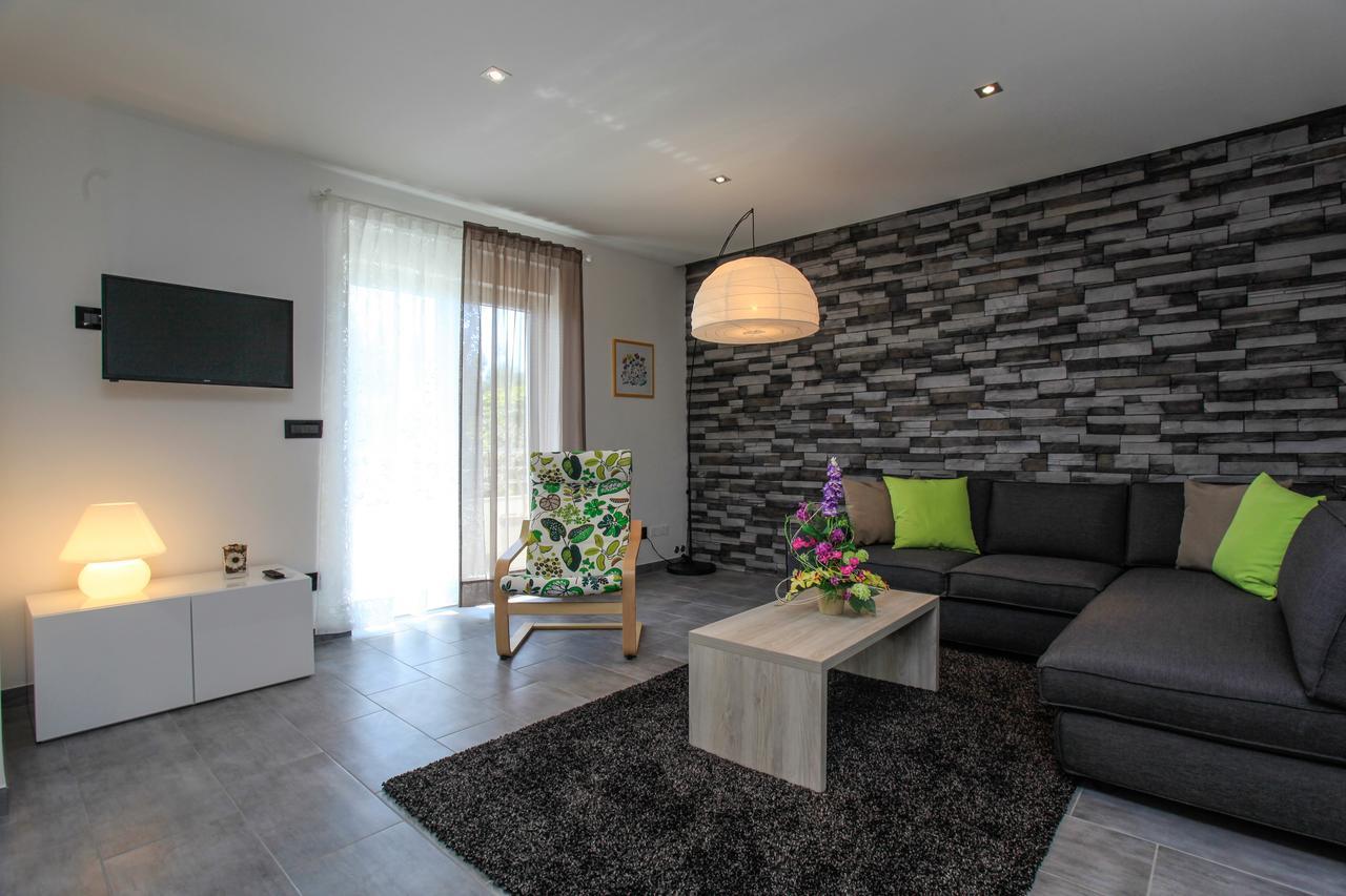 Apartments Fiora Premantura Zewnętrze zdjęcie